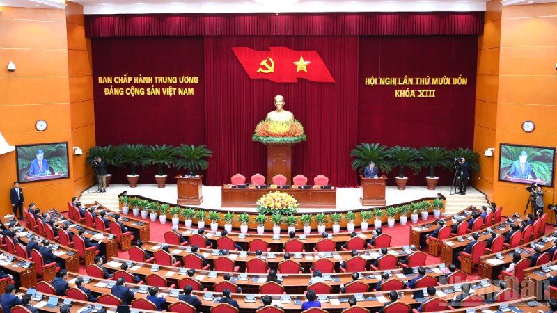 Hội nghị TƯ 14: Bản lề chuyển giao quyền lực và khoảng trống thể chế 